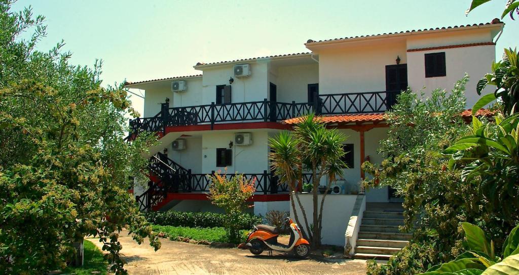 Apartments Karpetis A Green Paradise Psakoudia Zewnętrze zdjęcie